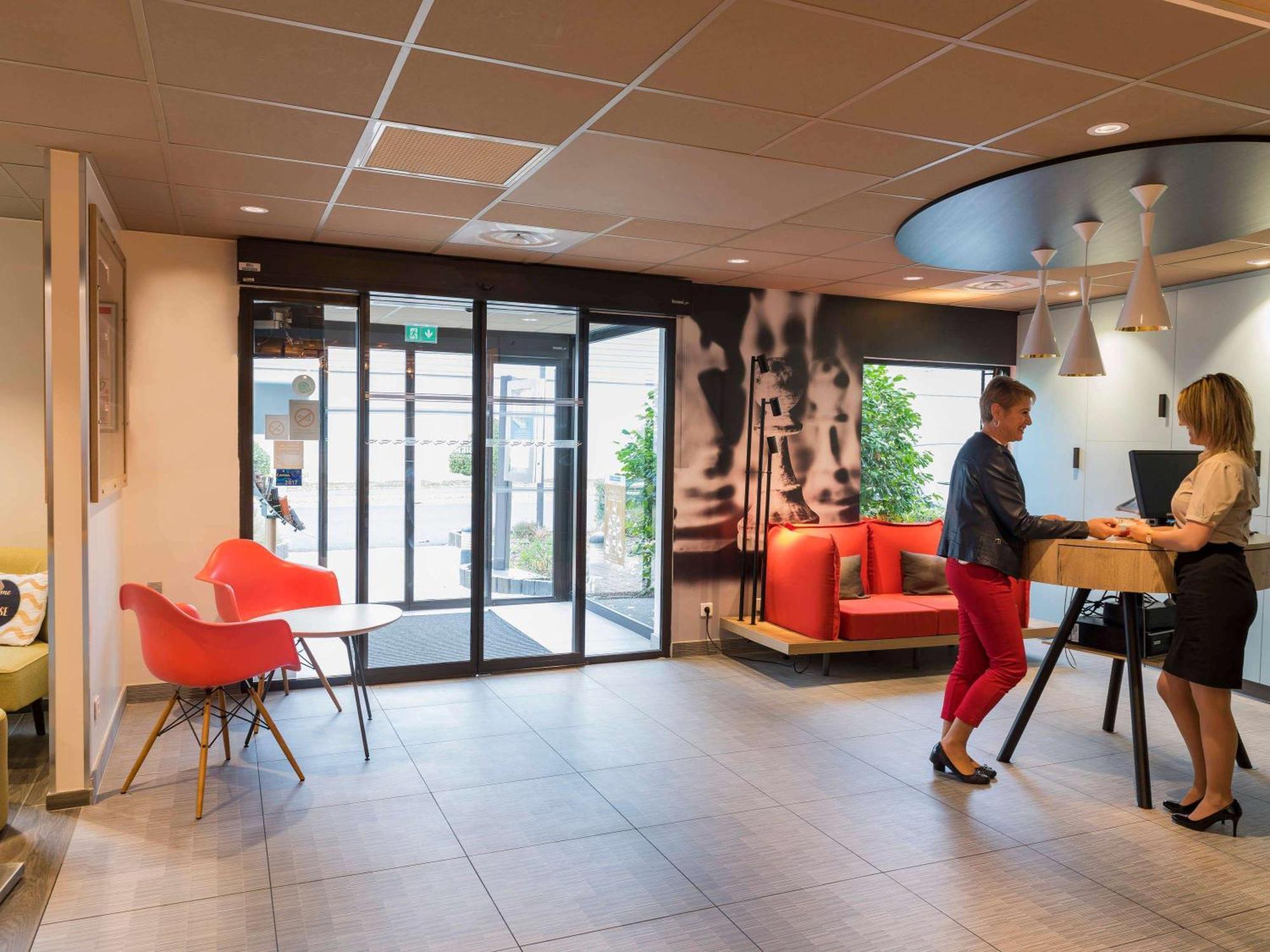 Ibis Tours Nord Hotel Bagian luar foto