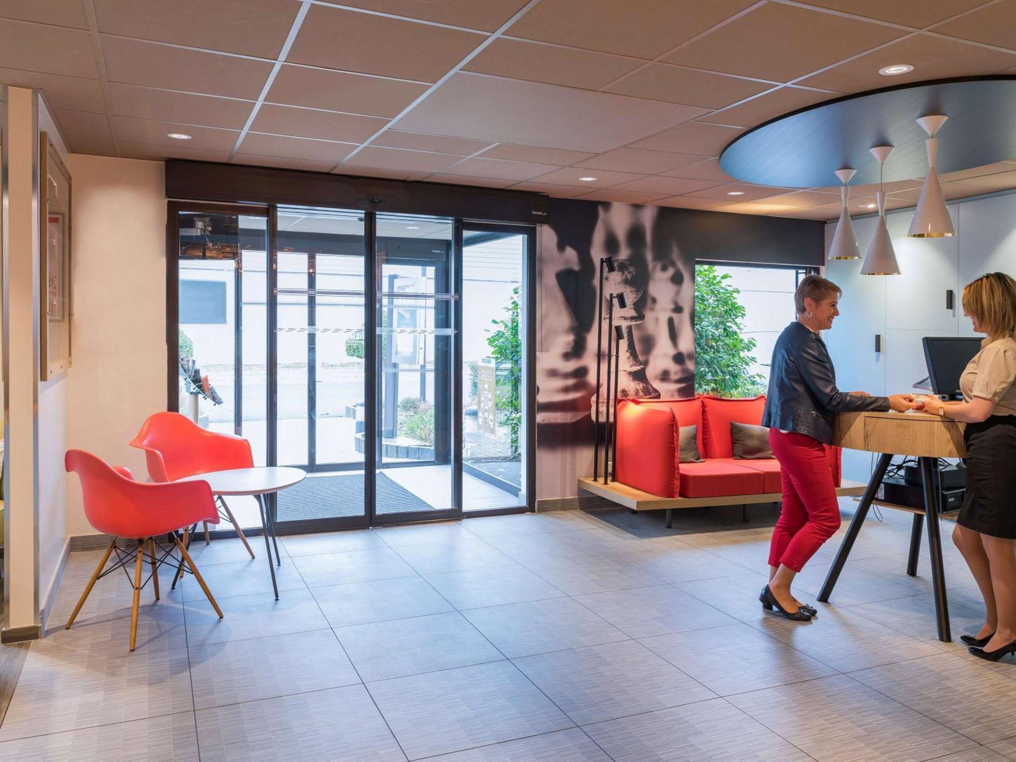 Ibis Tours Nord Hotel Bagian luar foto