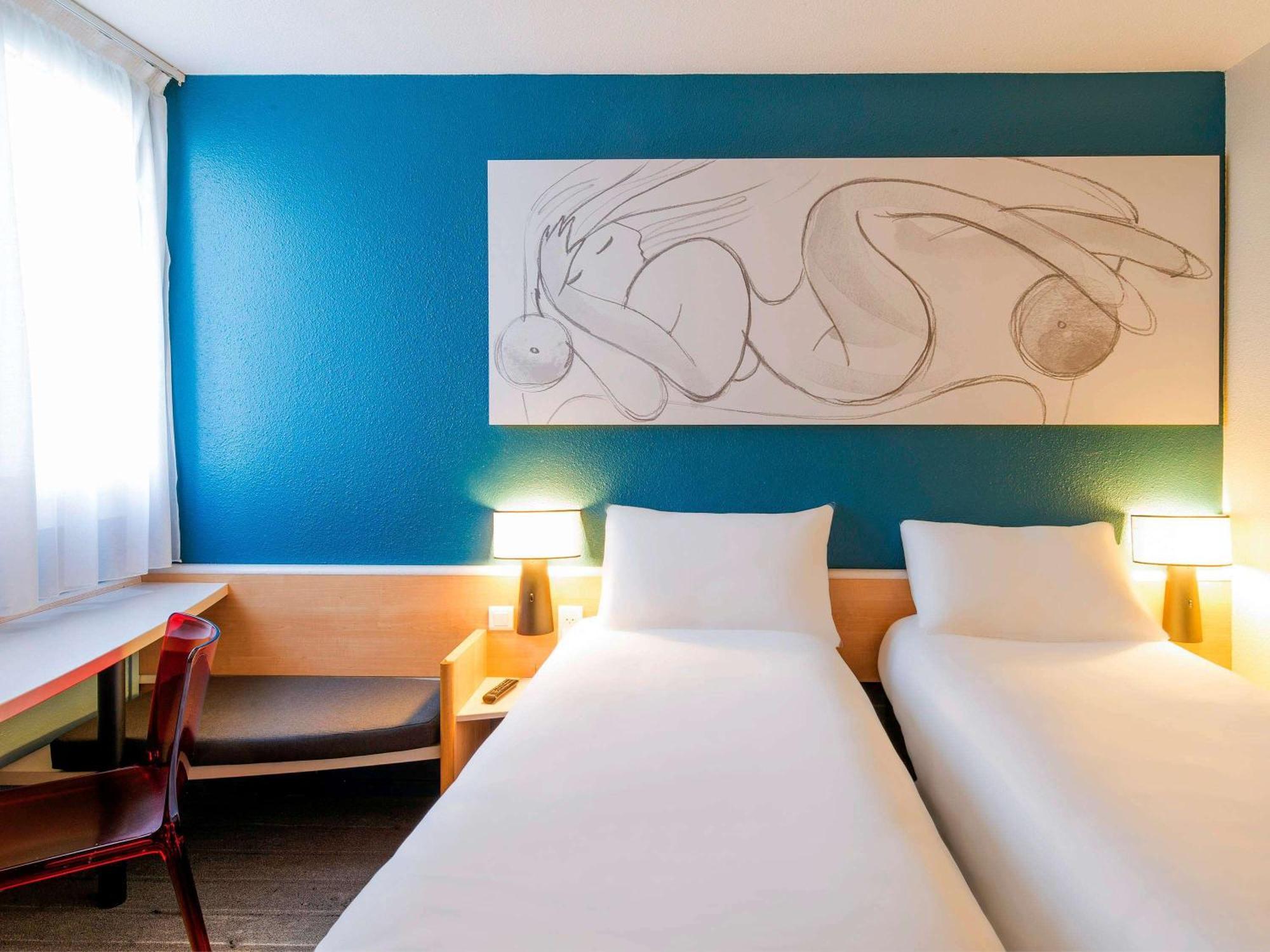 Ibis Tours Nord Hotel Bagian luar foto
