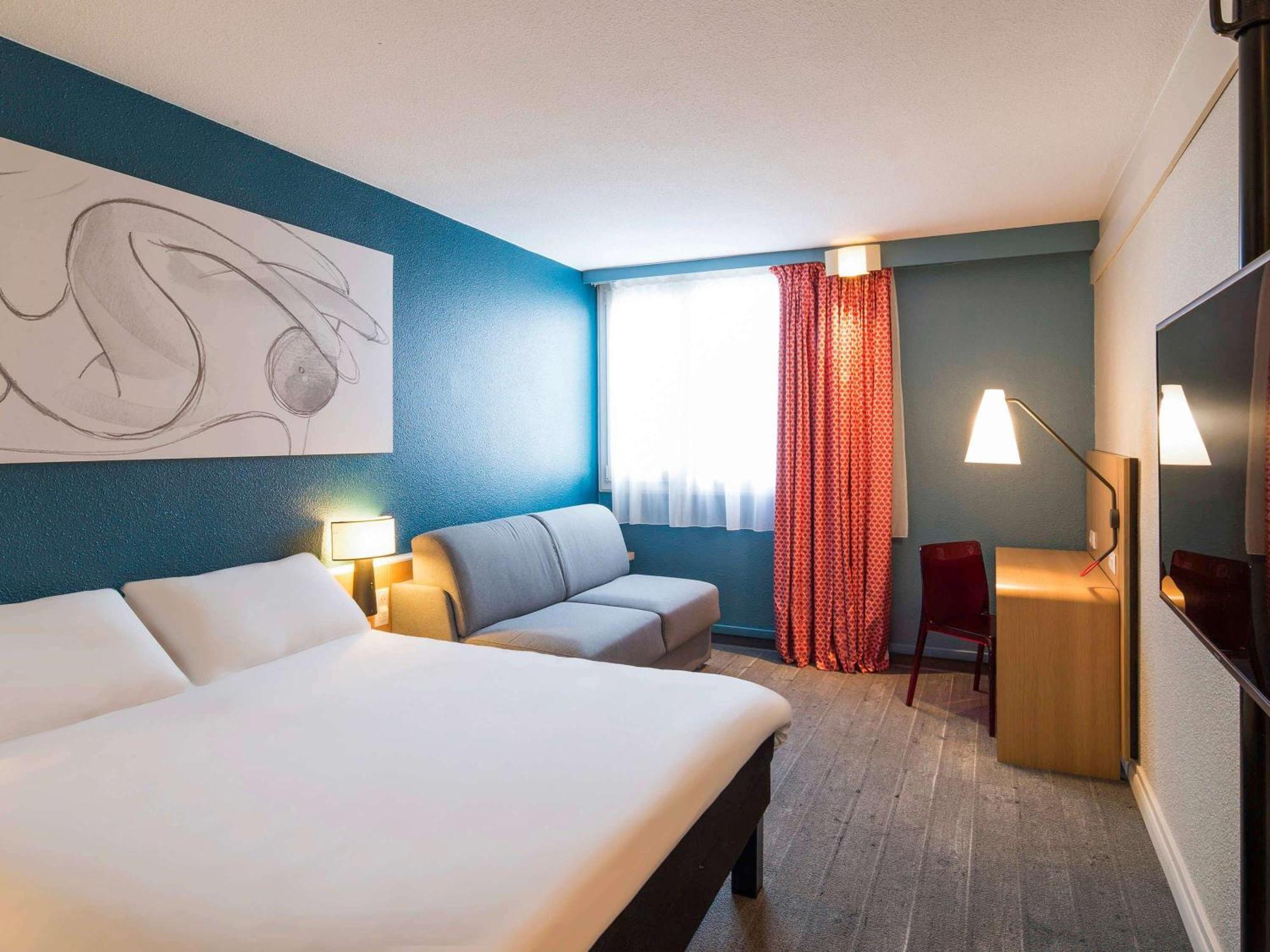 Ibis Tours Nord Hotel Bagian luar foto