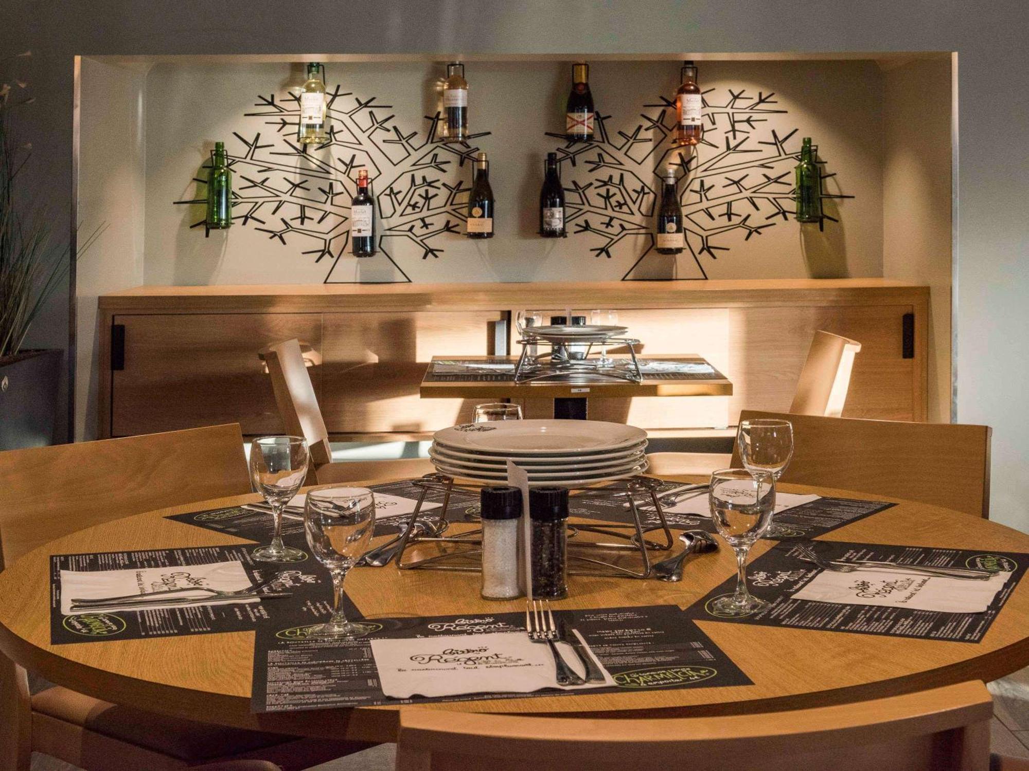 Ibis Tours Nord Hotel Bagian luar foto
