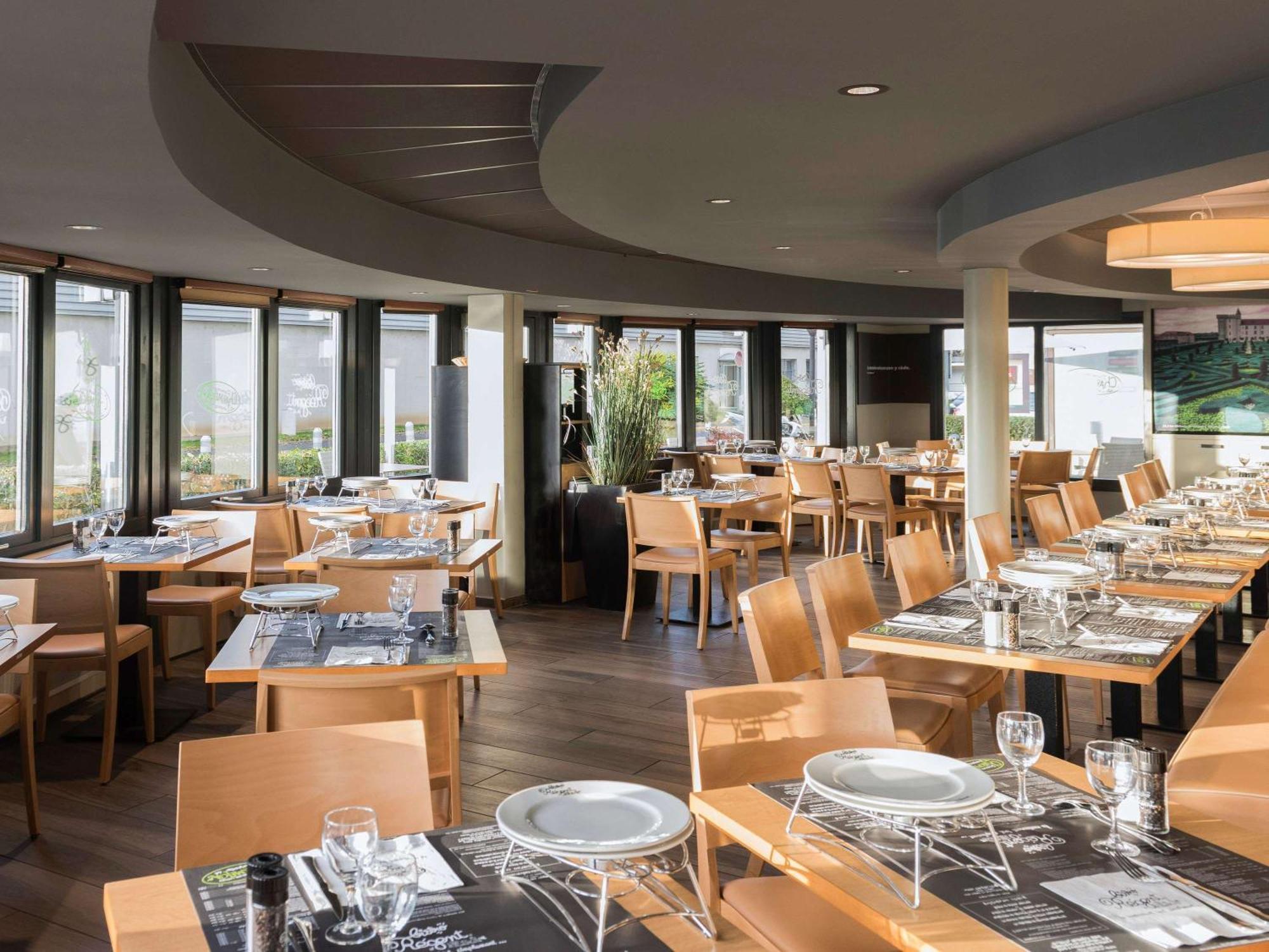 Ibis Tours Nord Hotel Bagian luar foto